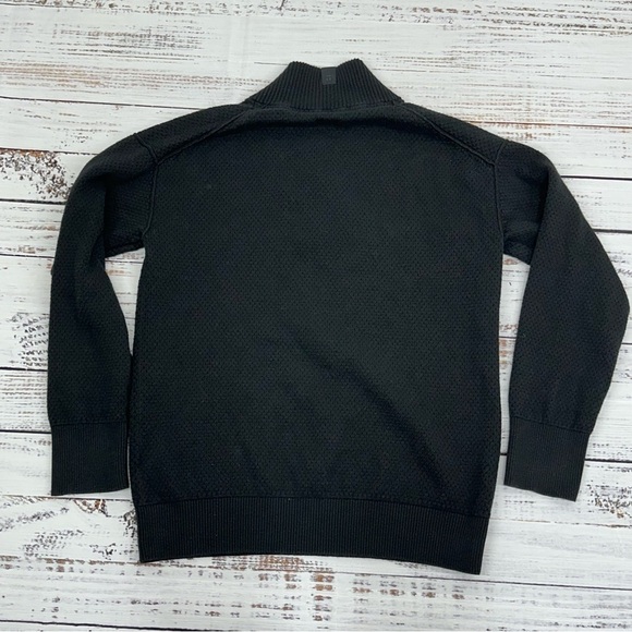 Tommy John Size Medium Black Loungewear Henley Sweater - Picture 7 of 13